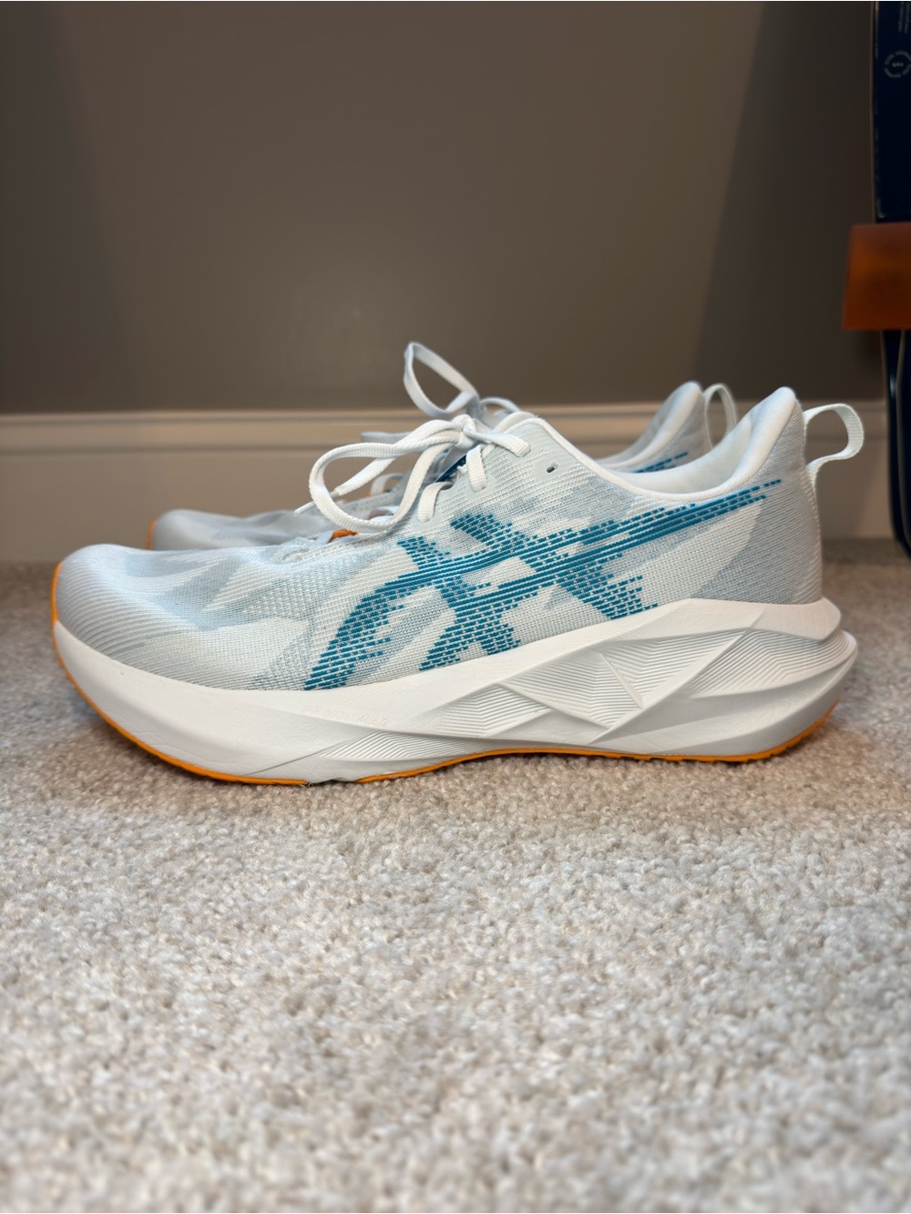 ASICS Men’s Novablast 5 - Picture 3 of 13